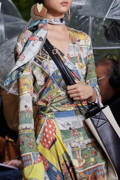 Look 145